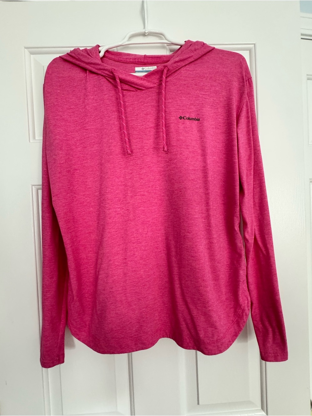 Columbia Women's Long Sleeve Pink Hooded Performance Tee size Medium